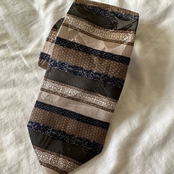 Bundle (3) J. Riggings Men’s Ties - Picture 3 of 14